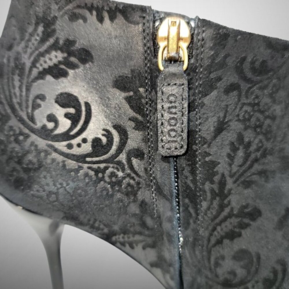 Gucci Black Embossed Suede Ankle Boots - Size 37.5 - Picture 5 of 13